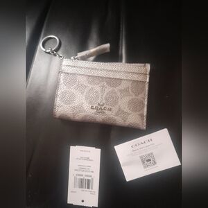 New Coach ID Card Case With Keyring In Shimmer Grey/Silver Color NWT
